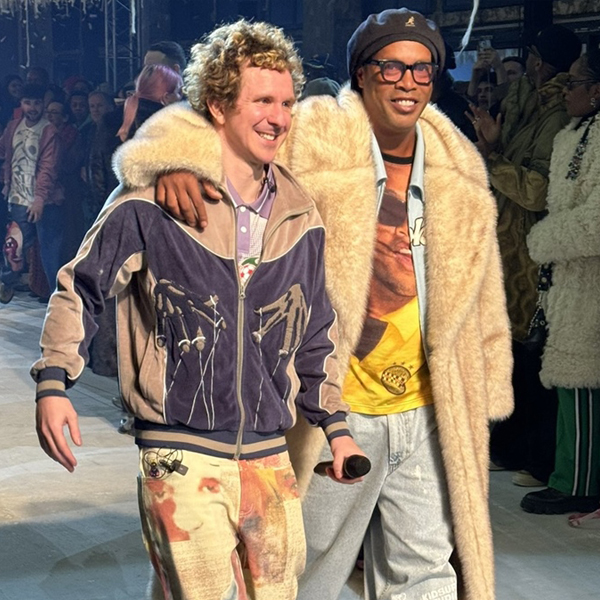 ronaldinho-and-kidsuper